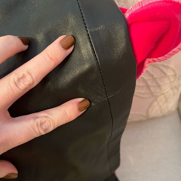 EUC BCBG Max Azria 100% genuine leather pants - Picture 12 of 12
